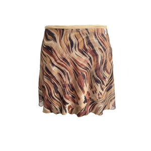 Falda corta animal print arena.