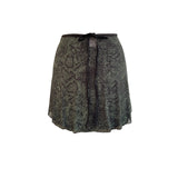 Falda corta mesh print manchas verde